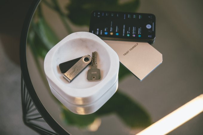 Ledger代购｜官方直采冷钱包硬件钱包合规服务